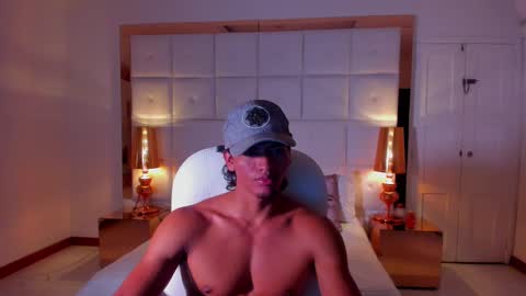 liamstronge_ online show from March 7, 2:36 am