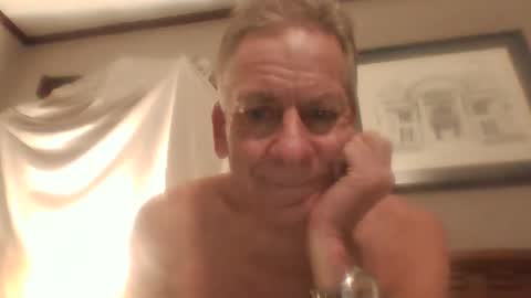 Snapshot of lickmysnowballs chatting on December 2, 1:33 pm lickmysnowballs online show from December 2, 1:33 pm