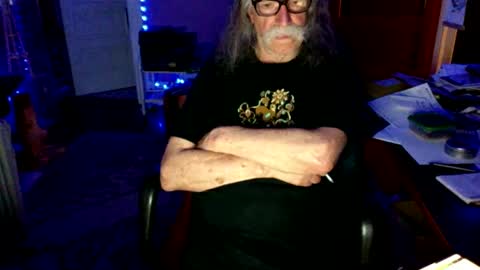 LickYourYoni online show from September 14, 5:31 am