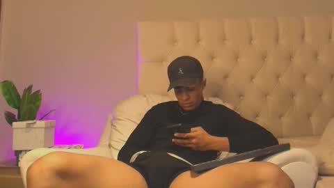 lil online show from January 15, 9:17 pm