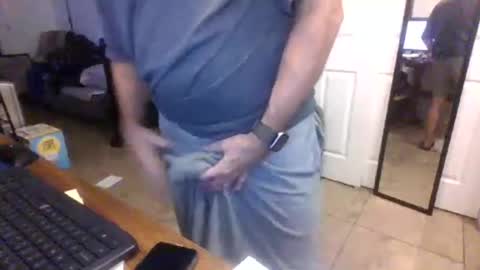 lilpackage69 online show from January 7, 4:50 am