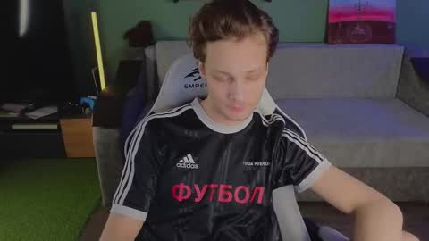 lilteddyboy online show from March 4, 8:49 pm