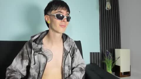 Lio online show from February 2, 3:16 am