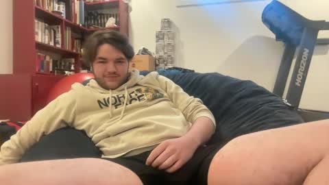 little_boi2much online show from December 15, 7:21 pm