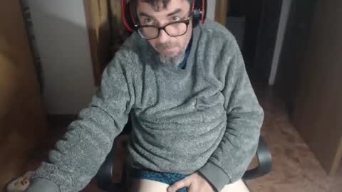 lobosolitario73 online show from December 3, 1:00 am