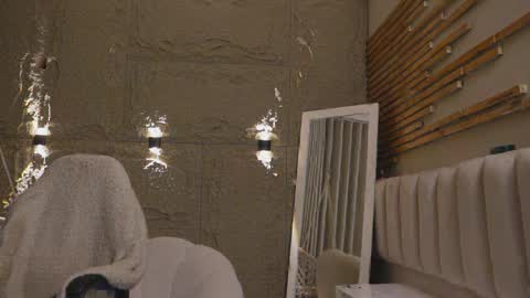 logan_varela online show from April 9, 4:35 pm