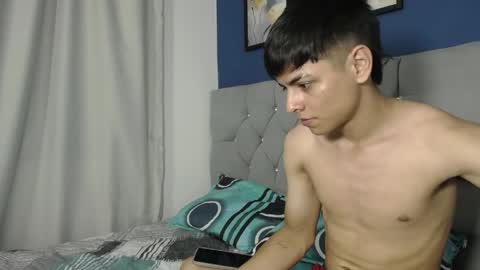 loganjhonson19 online show from April 21, 2:26 am