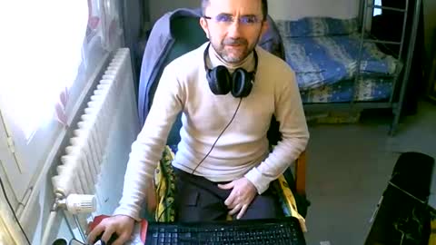 lokoum39 online show from December 13, 10:41 am