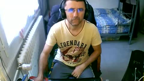 lokoum39 online show from December 25, 12:05 pm