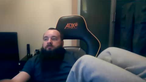 london_man1988 online show from January 26, 8:34 pm