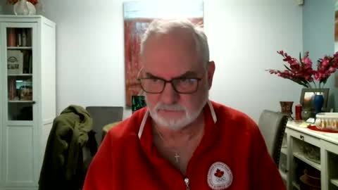 Snapshot of loop102 chatting on January 29, 9:17 pm loop102 online show from January 29, 9:17 pm