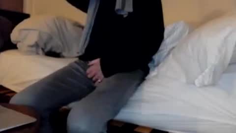 loose565 online show from January 8, 5:18 pm