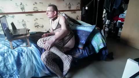 Jolasalope online show from December 15, 2:58 pm