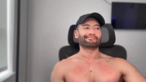 Cale online show from February 19, 9:11 pm