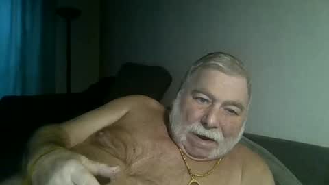 louis_chokdee online show from December 30, 3:46 pm