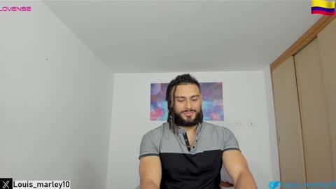 louis_marley_ online show from January 29, 3:33 am