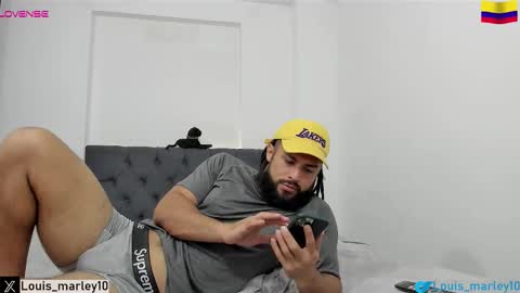 louis_marley_ online show from March 13, 11:00 pm