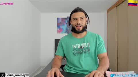 louis_marley_ online show from January 25, 6:57 pm