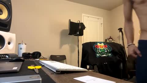 Prynce online show from February 8, 4:57 pm