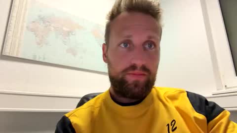 lovefuesse online show from September 22, 7:41 am