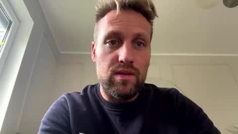 lovefuesse online show from November 9, 11:36 am