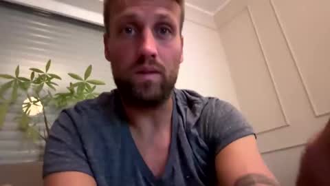 lovefuesse online show from September 12, 8:53 pm