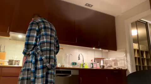 loveshine_ online show from December 9, 6:02 am