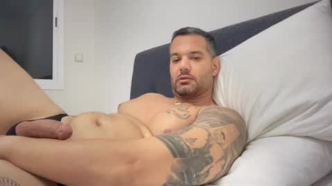 lovesteve_o online show from August 2, 3:27 am