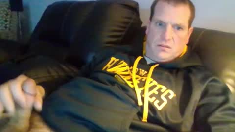 lovetocum37 online show from December 23, 4:54 am