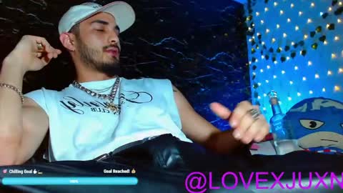 lovexjuxn77 online show from June 7, 12:17 am