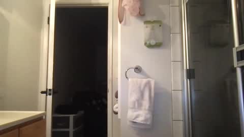 Snapshot of loyaltywashere chatting on December 24, 3:16 am Dynasty online show from December 24, 3:16 am