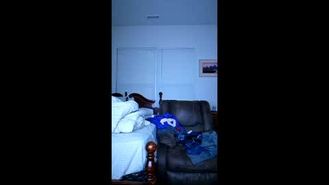 ltrain1986 online show from January 18, 11:23 am