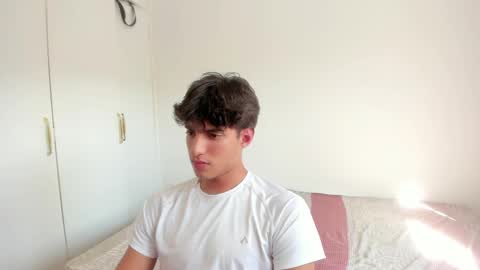 lucacosta19 online show from May 26, 8:16 pm