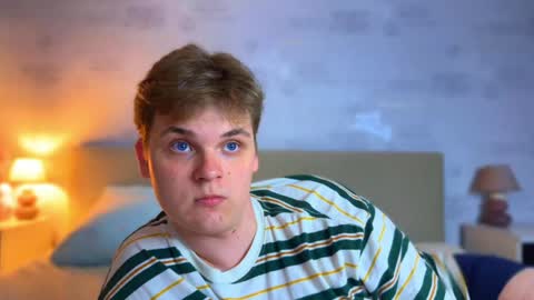 Lucas Gill online show from April 11, 8:12 pm