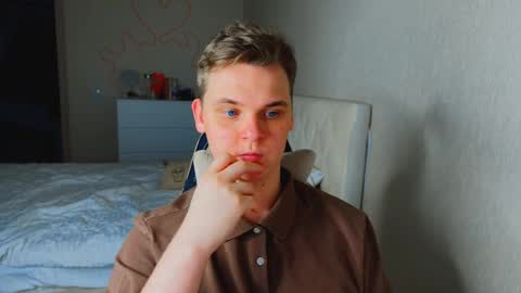 Lucas Gill online show from January 17, 3:42 am