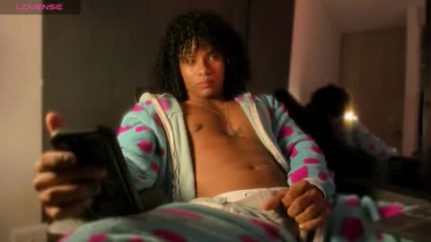   online show from March 12, 3:09 pm