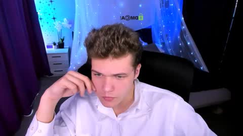 lucas_long_ online show from November 7, 10:07 am