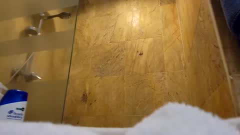 lucianopc online show from October 29, 2:58 am