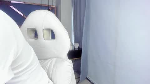 Leo online show from March 4, 12:01 pm