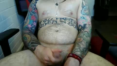 lucky_eh92 online show from April 5, 7:21 pm