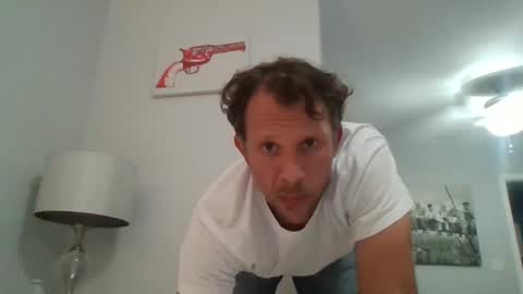 luiggii0904 online show from December 20, 1:58 am