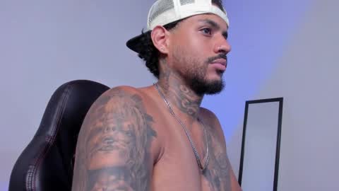 Luigi Vitale online show from April 5, 1:46 am