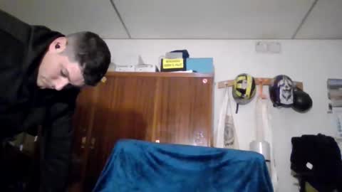 A slave to the mistress.. un esclavo para las amas dominantes. online show from November 15, 6:21 pm