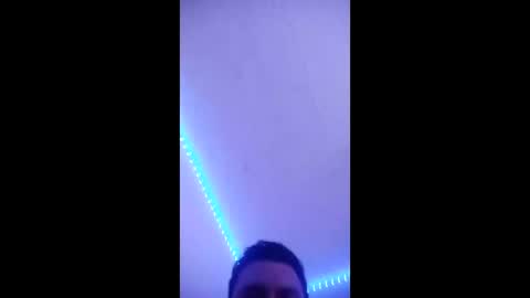 luis793806 online show from April 5, 9:22 pm