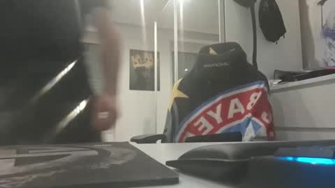 lukasschoetz online show from February 2, 9:01 pm