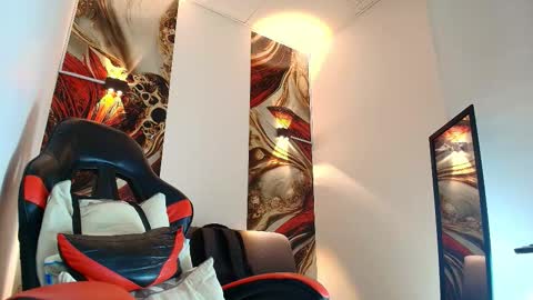 LUKE online show from March 19, 1:25 pm