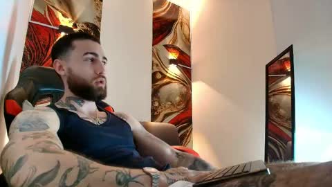 LUKE online show from April 14, 1:22 pm