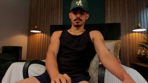 Luke Taylor online show from November 20, 12:04 pm