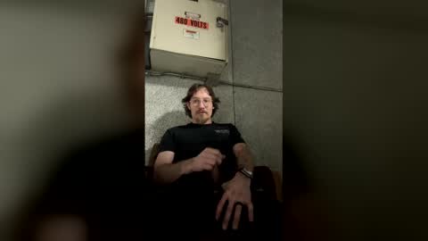 lukekibbe27 online show from January 16, 12:13 am