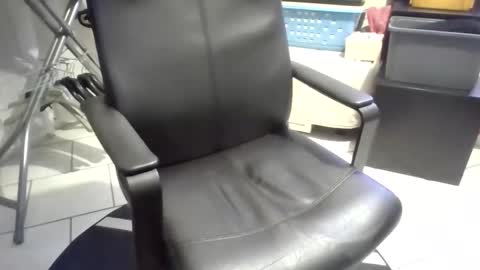 luluarsss online show from October 11, 11:36 am